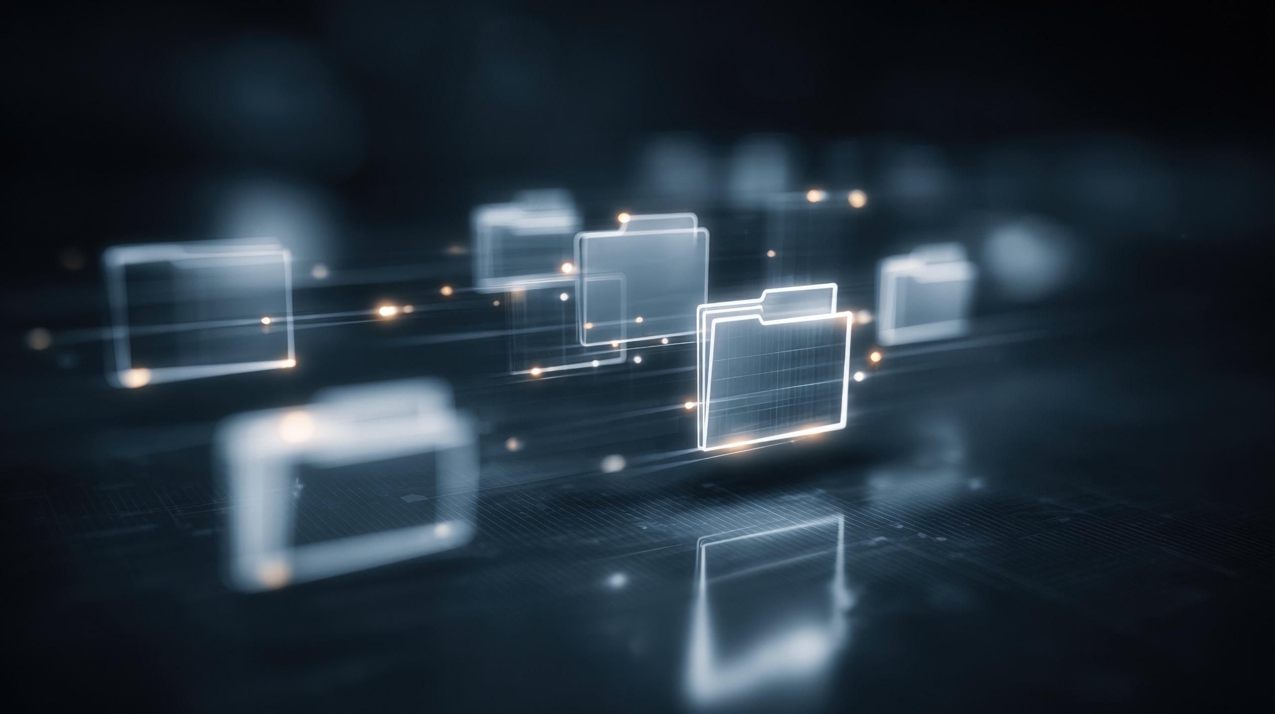 Laptop mit Hand und vielen verbundenen Ordnersymbolen